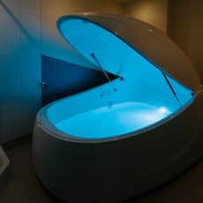 clear float spa